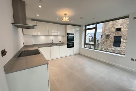 3 bedroom penthouse to rent, Grouville - REN078