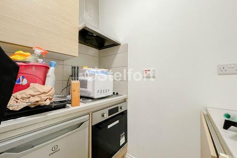 2 bedroom flat to rent, Junction Road, London, N19