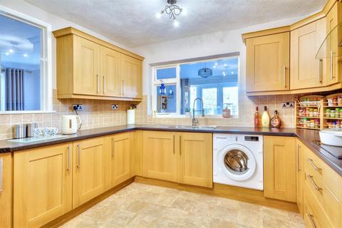 3 bedroom semi-detached house for sale, Central Avenue, Stapleford