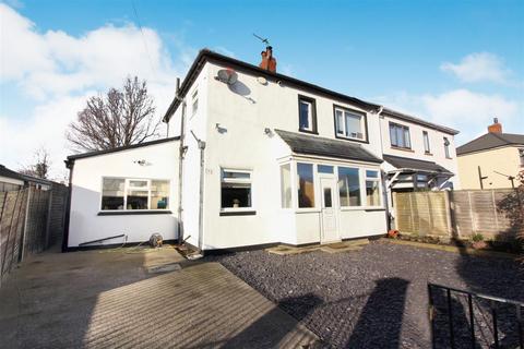 3 bedroom semi-detached house for sale, Broadway, LEEDS LS15