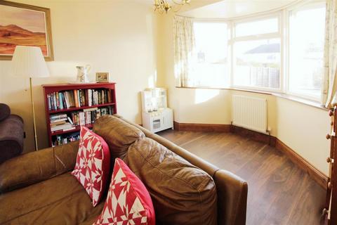 3 bedroom semi-detached house for sale, Broadway, LEEDS LS15