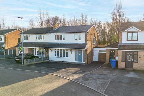 Howard Road, Culcheth, WA3