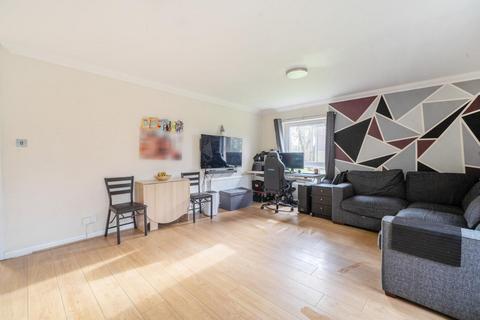 2 bedroom apartment for sale, Dawsmere Close, Camberley GU15