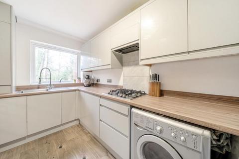 2 bedroom apartment for sale, Dawsmere Close, Camberley GU15