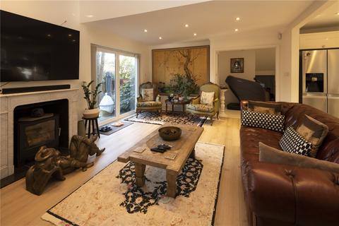 undefined, Warbank Lane, Kingston Upon Thames KT2