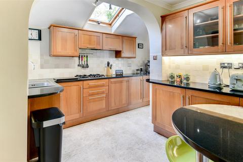 54 Half Moon Lane, Worthing, BN13 2EP