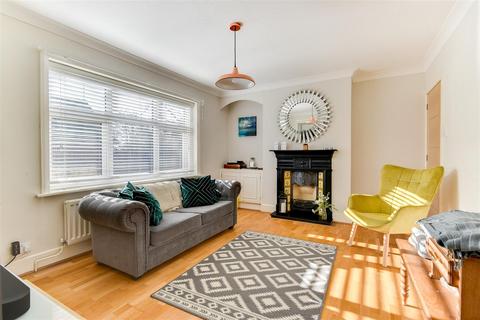 54 Half Moon Lane, Worthing, BN13 2EP