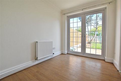3 bedroom end of terrace house to rent, Primula Way, Chelmsford, CM1
