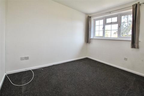 3 bedroom end of terrace house to rent, Primula Way, Chelmsford, CM1