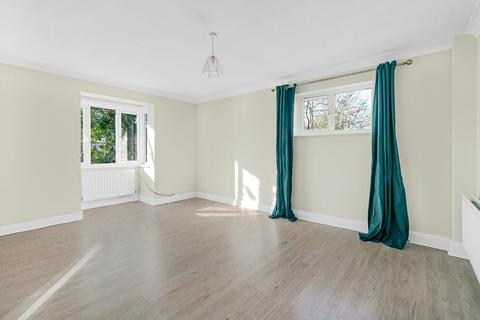 2 bedroom flat for sale, Millers Rise, St Albans, AL1