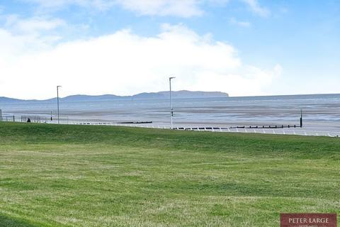 2 bedroom apartment for sale, Flat 2, 15 Marine Drive, Rhyl, LL18 3AU