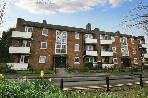 1 bedroom flat for sale, Devon Close, Silverton House Devon Close, M6