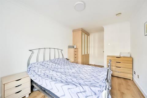 1 bedroom apartment for sale, High Timber Street, London EC4V