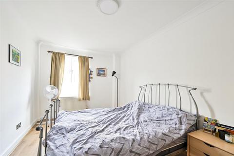 1 bedroom apartment for sale, High Timber Street, London EC4V