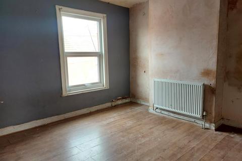 2 bedroom terraced house for sale, East Street, Kidderminster