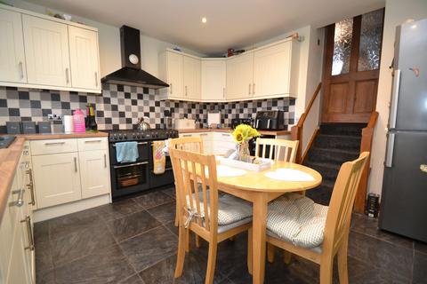 2 bedroom terraced house for sale, Thackley, Thackley BD10