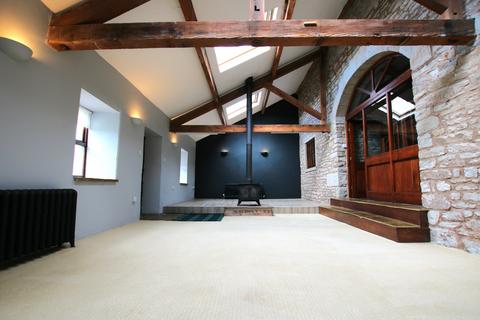 4 bedroom barn conversion to rent, Waggoners Farm Barn, Manchester Road, Burnley