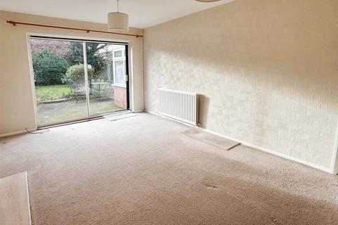 2 bedroom detached bungalow for sale, Wellington Close, Wellesbourne