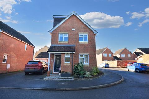 4 bedroom detached house for sale, Butterside Road, Ashford TN23