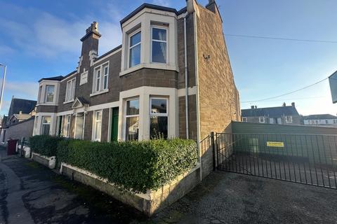 2 bedroom flat to rent, Queen Street, Broughty Ferry, Dundee, DD5