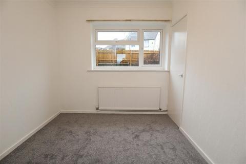 2 bedroom flat to rent, Old London Road, Hastings