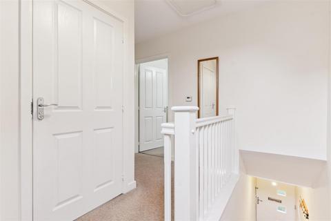 2 bedroom maisonette for sale, Goldfinch Road, Leighton Buzzard, Bedfordshire