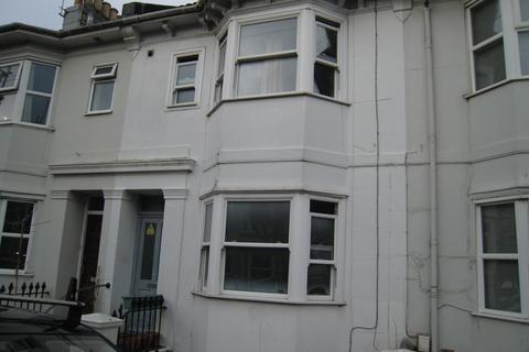 2 bedroom ground floor maisonette to rent, Newmarket Road, Brighton BN2