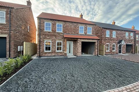 4 bedroom detached house for sale, Watson Drive, Eastrington