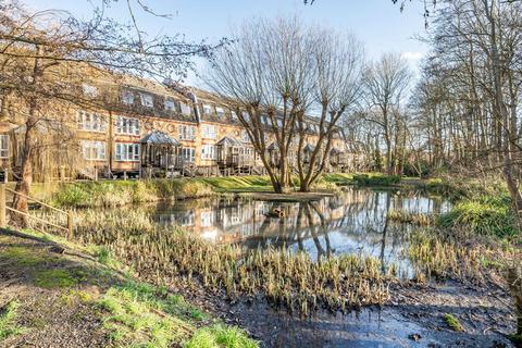 2 bedroom flat for sale, The Alders, West Wickham