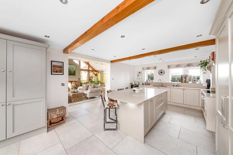 4 bedroom house for sale, Manor Road, Farnley Tyas, HD4