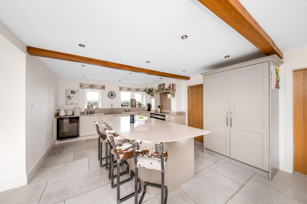 Dining kitchen