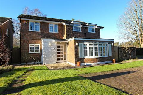 4 bedroom detached house for sale, The Beeches, Banstead