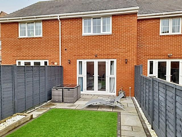 Rear garden 5 new.jpg