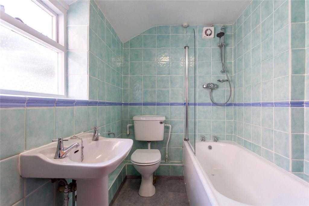 Main Bathroom