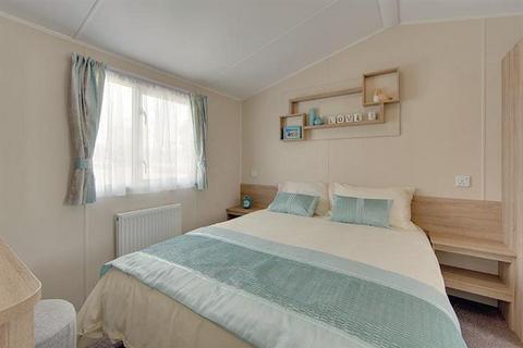 3 bedroom static caravan for sale, Whitecliff Bay Holiday Park