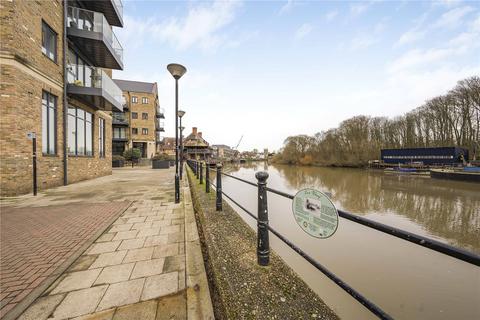 1 bedroom apartment for sale, Swan Street, Old Isleworth