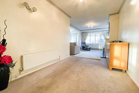 3 bedroom semi-detached house for sale, Henbury Drive, Woodley