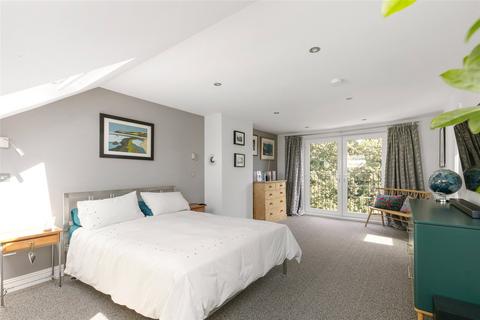 5 bedroom semi-detached house for sale, Fordwych Road, London, NW2