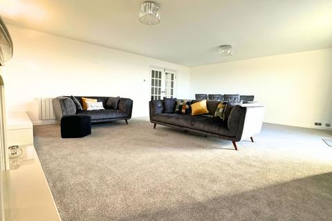 undefined, North Promenade, Lytham St. Annes FY8