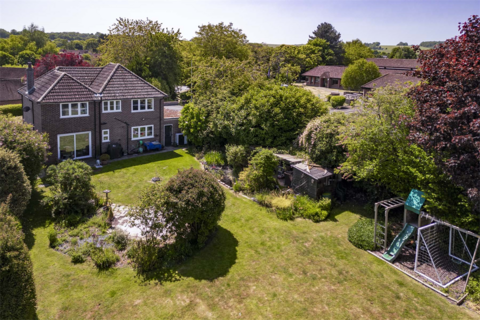 4 bedroom detached house for sale, Springfields, Compton, RG20