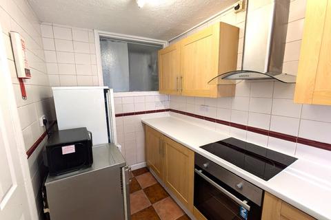 2 bedroom apartment to rent, Cardiff CF23