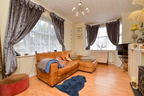 2 bedroom ground floor flat for sale, Bridges Lane, Croydon, Surrey