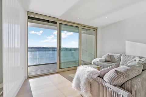 1 bedroom apartment to rent, Liner House, Royal Wharf, London, E16