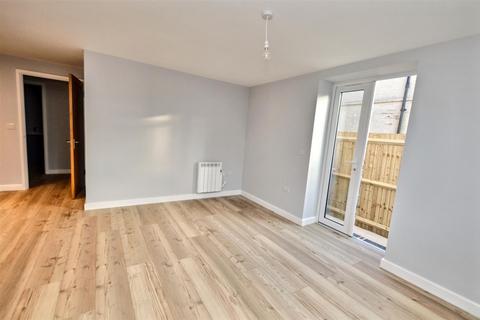 1 bedroom flat to rent, 3-5 Elm Grove, Eastbourne