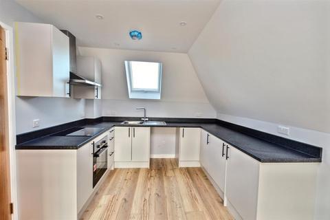 2 bedroom flat to rent, 3-5 Elm Grove, Eastbourne