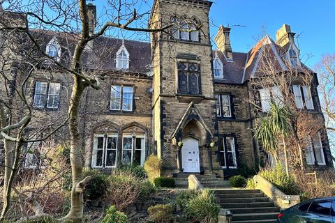 6 bedroom terraced house for sale, Edgerton Road, Huddersfield