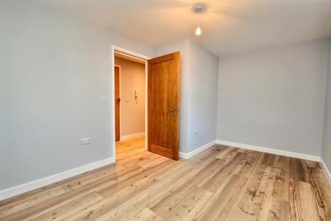 1 bedroom flat to rent, 3- 5 Elm Grove, Eastbourne