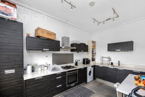 2 bedroom flat for sale, Cromwell Road, Hove, East Sussex, BN3