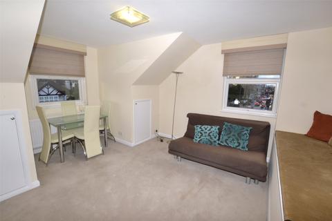 1 bedroom apartment to rent, Worple Road, London SW19