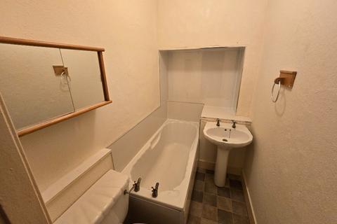 1 bedroom flat to rent, Sinclair Road, Torry, Aberdeen, AB11